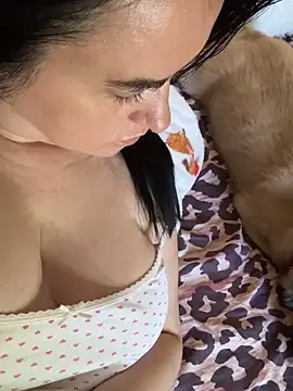 TriumphLove webcam