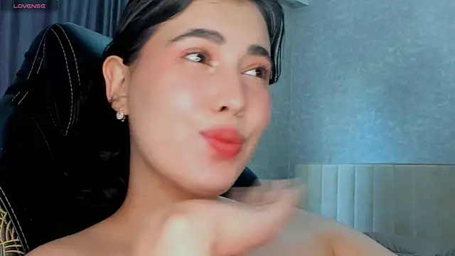 Diara_1an webcam
