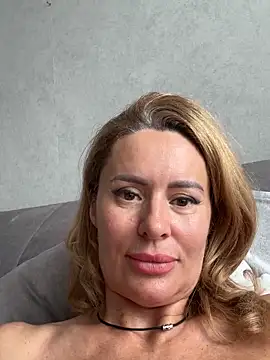 Tania201243 webcam