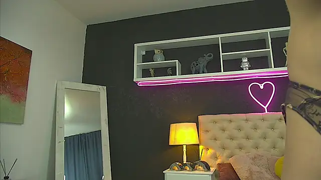 TaniaKaverina webcam