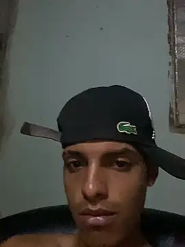Aleexxx_2005 webcam
