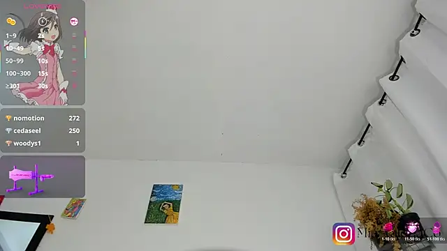 Mia-Valeria- webcam