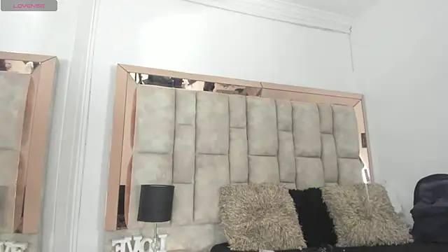 Titan_Moreno_ webcam