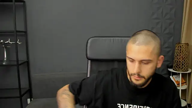 TroyWadee webcam