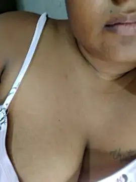Rishwana77 webcam