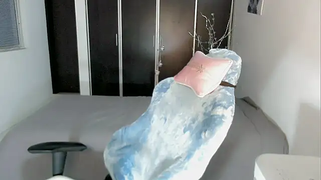 2c_Bby webcam