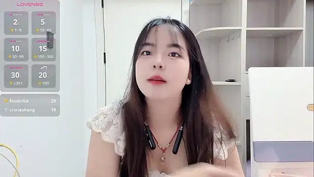 hellokiki99 webcam