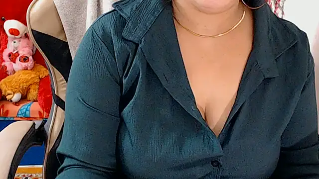 Cute_Shanaya_143 webcam