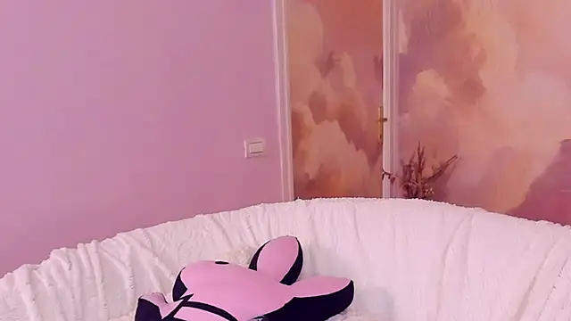 Awww_Ella webcam