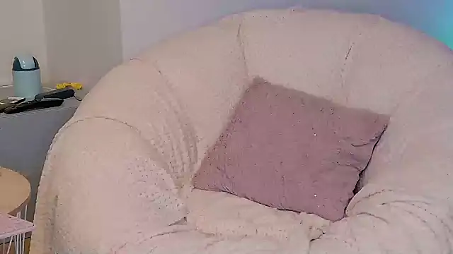 CrissySmile webcam