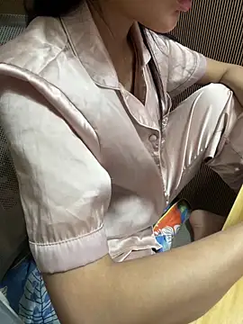 Mina048 webcam