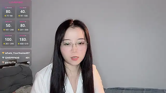 77-Vicky webcam