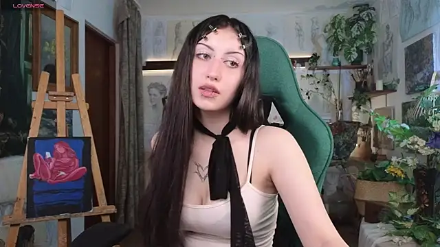 EffieMeowley live cam on StripChat