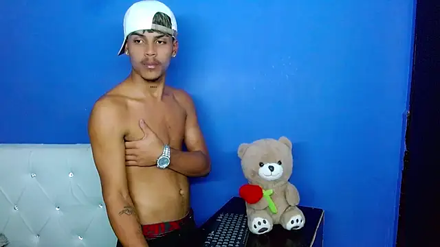 angel_foxc13 - Angel_foxc13's free webcam - UK Sex Cams