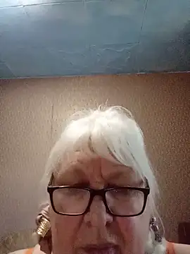 alexia64231 - Alexia64231's free webcam - UK Sex Cams