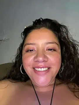 Vivi_Kvsh webcam