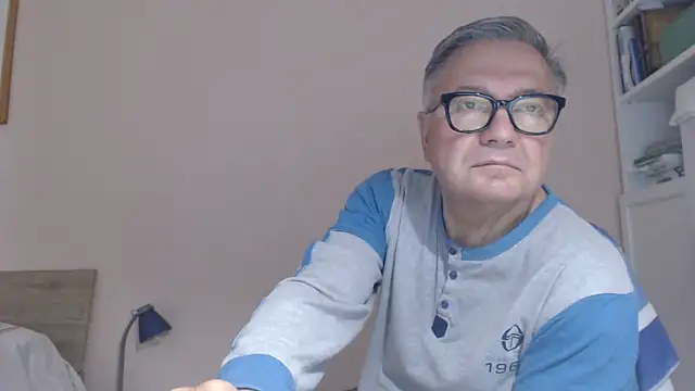 you6me (M grandpa) - Naked show cum