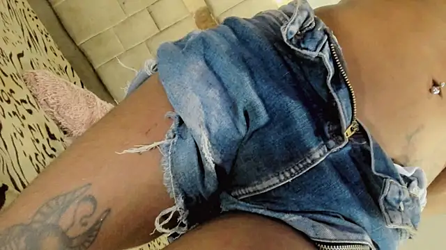 6sexybitchdirty66x - 6sexybitchdirty66x's free webcam - UK Sex Cams