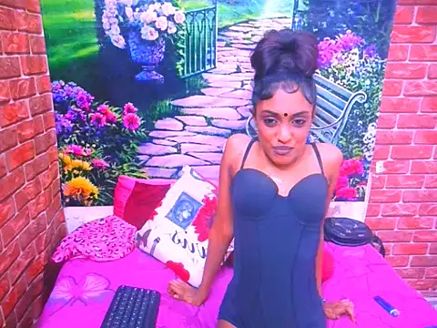 IndianPretty14u2Luv webcam