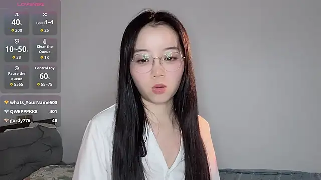 77-vicky - 77-Vicky's free webcam - UK Sex Cams