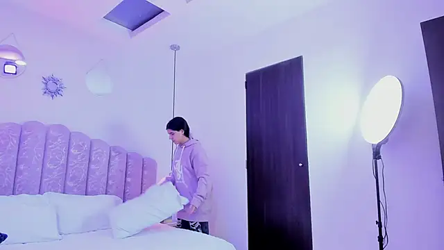 Channel_sofia's room