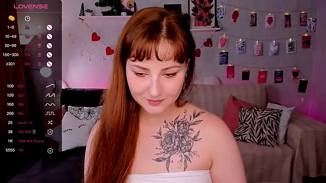 velvet_cherry_ live cam on StripChat