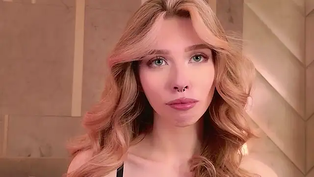 Sierra_Fane webcam