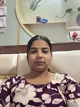 Himani_0122 webcam