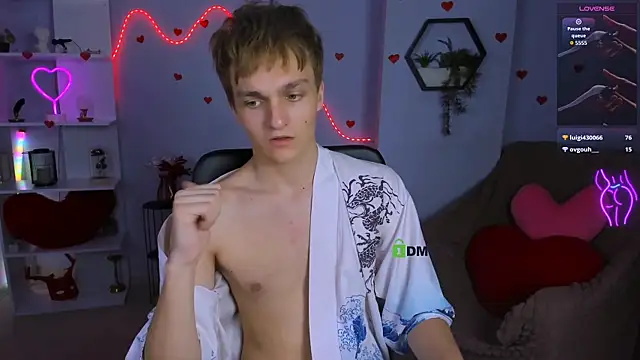 john_lik (M twink) - handstand+nude