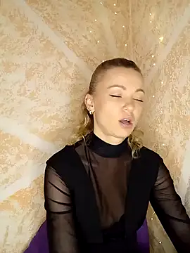 nitaxsky - NitaXSky's free webcam - UK Sex Cams
