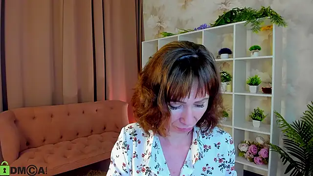 gracekellyyy live cam on StripChat