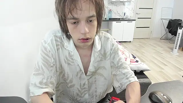 Nolan_Sagee webcam