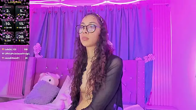 Sarah_Moon1 webcam