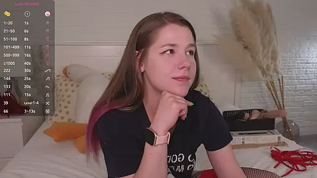 mira_falls - Mira_Falls's free webcam - UK Sex Cams