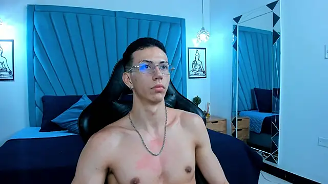 oliverthompsonjs (M twink) - #bisexuals #brunettes #cam2cam #colombian #cumshot #ejaculation #erotic-dance #flexing #foot-fetish #footjob #handjob #hd #kissing #latin #massage #middle-priced-privates #muscular #oil-show #orgasm #role-play #rubbing #shower #small-audience #spanish-speaking #spanking #striptease #twinks