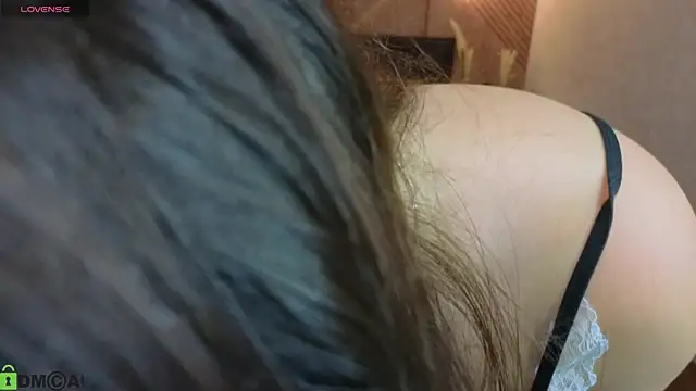 Crystal-Lace live sex cam