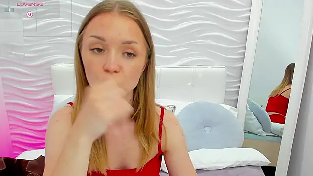 VirginOlly webcam