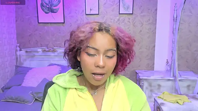 sofia_clk (F teen) - suck my feet 🌸✨