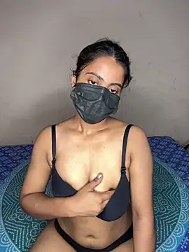 renu_leone webcam