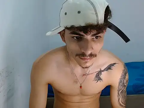Arzu_08 webcam