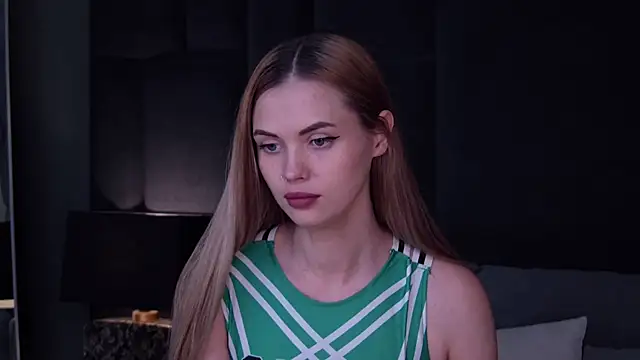 annaspacey (F young) - bite your lip