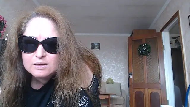 Amy_August webcam