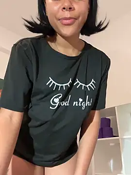 HaileyDiana webcam