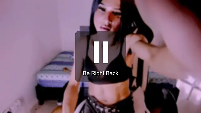 carolinemiller7 webcam