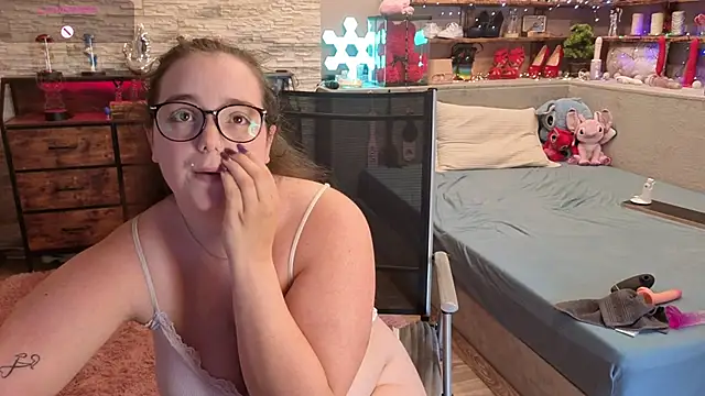 Kimberly-Caprice webcam
