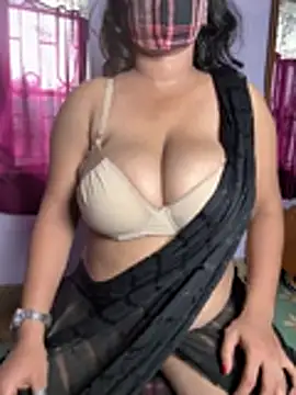Lovely-Shivani webcam