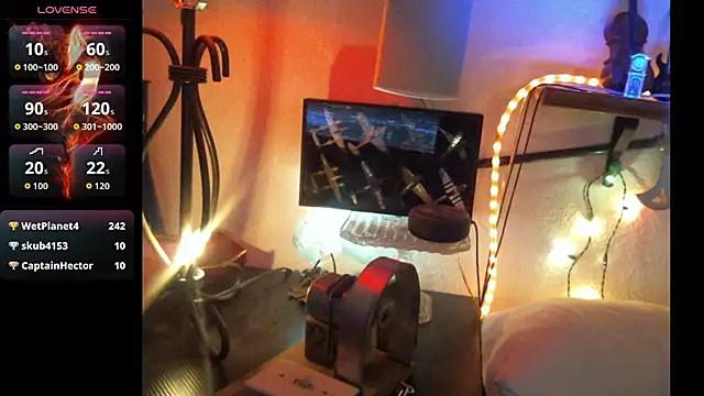 Pussyeat2please webcam