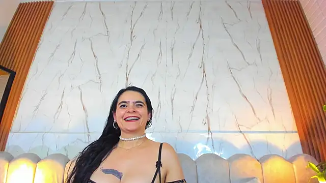 Samantha_Fiire webcam