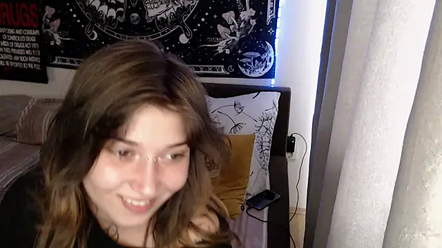 AlienforTwenty webcam