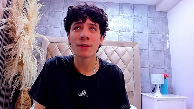 Angel_St1 webcam